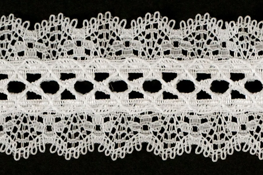 1 1/2" Ivory Ruffled Lace Trim (Made in England)