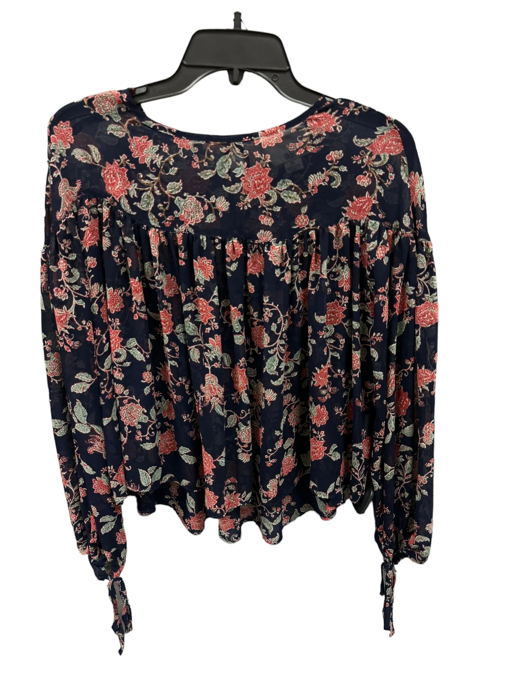 Blouse Long Sleeve By Clothes Mentor  Size: Xs