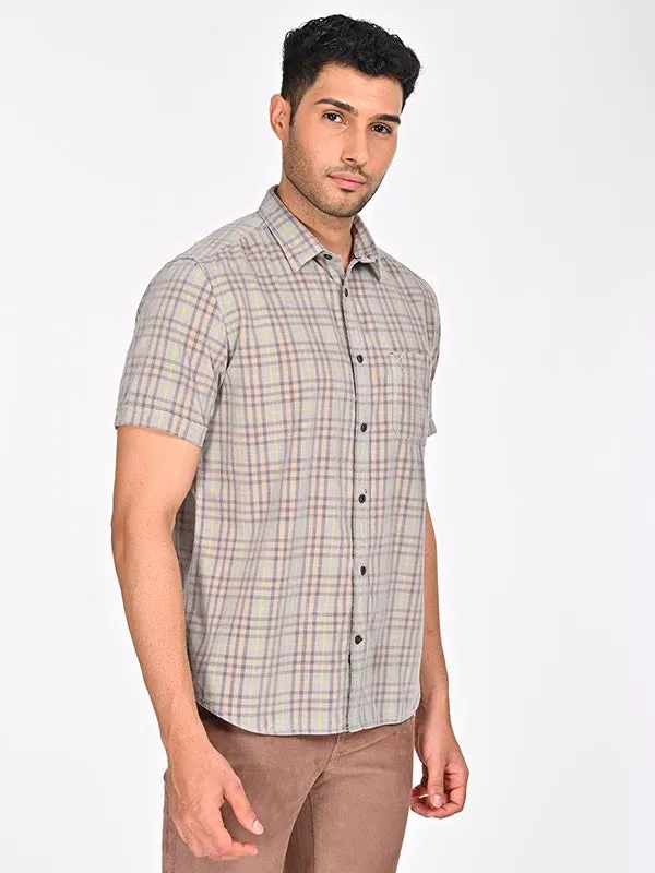 Men Checked Half Sleeve Cotton Shirt