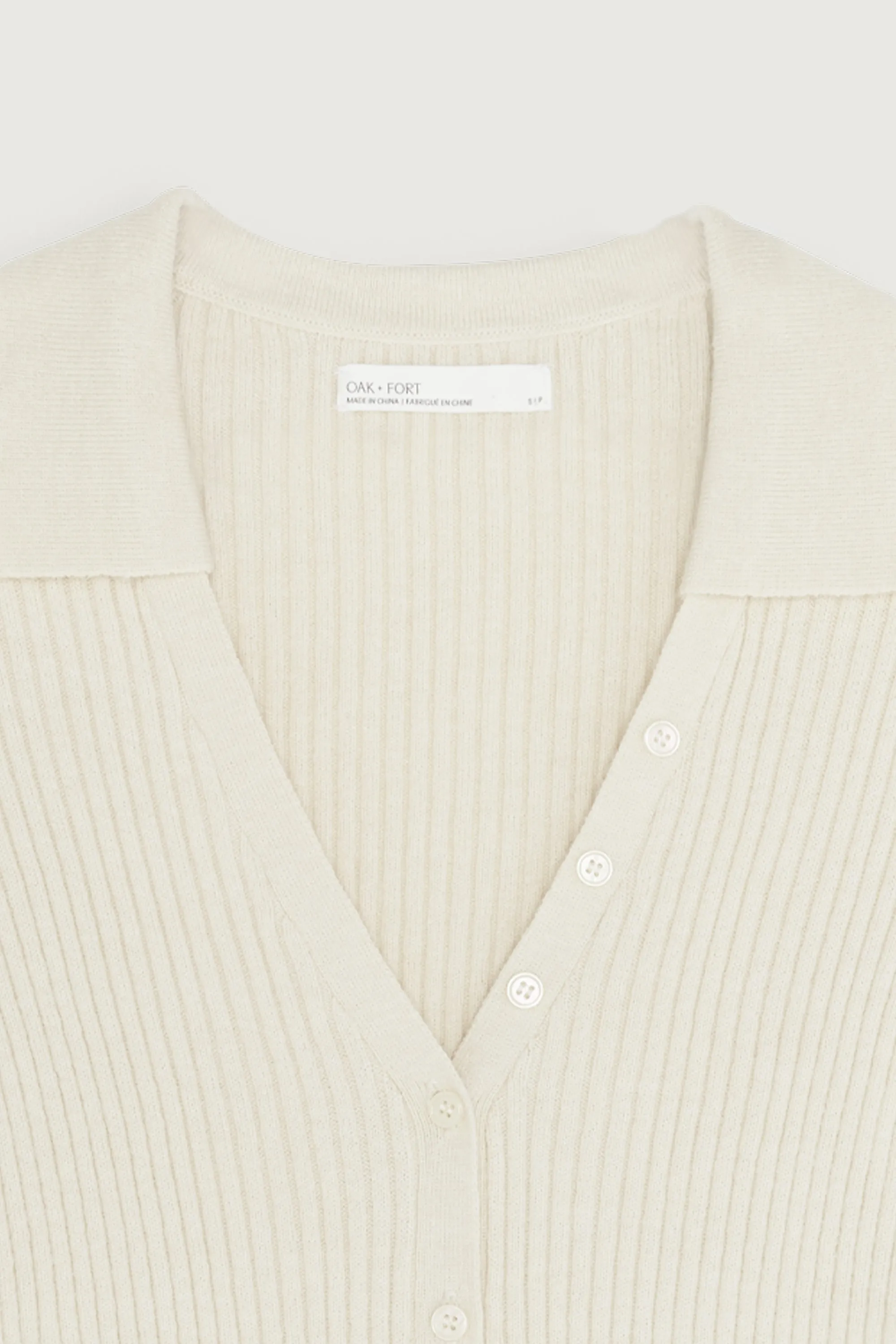 RIB-KNIT COLLARED BUTTON UP