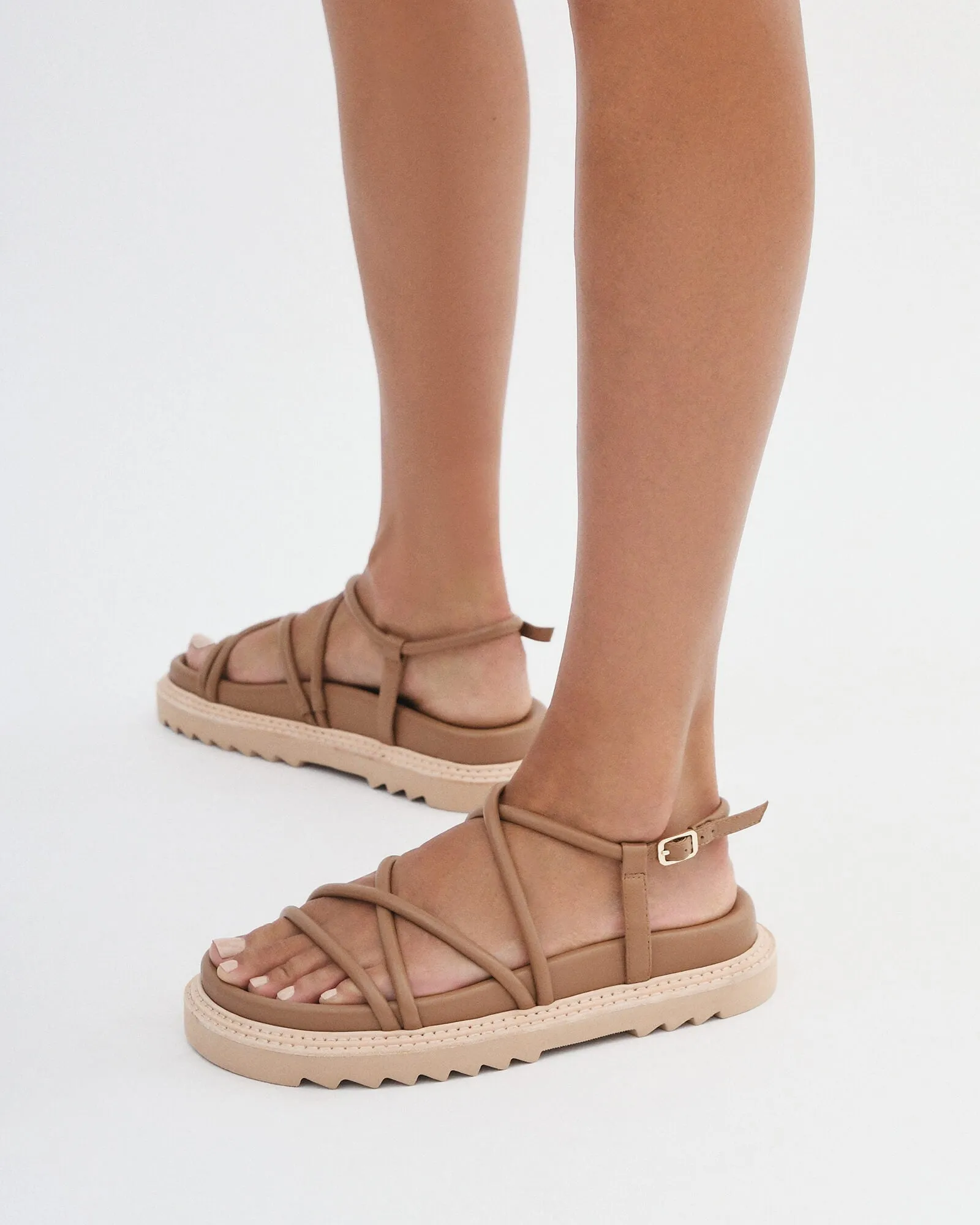 VIOLA FLAT SANDALS TAN LEATHER